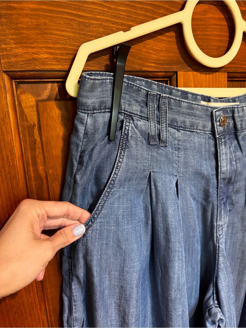 Hidden Jean Light Wash Wide Leg Pants - Picture 4 of 11